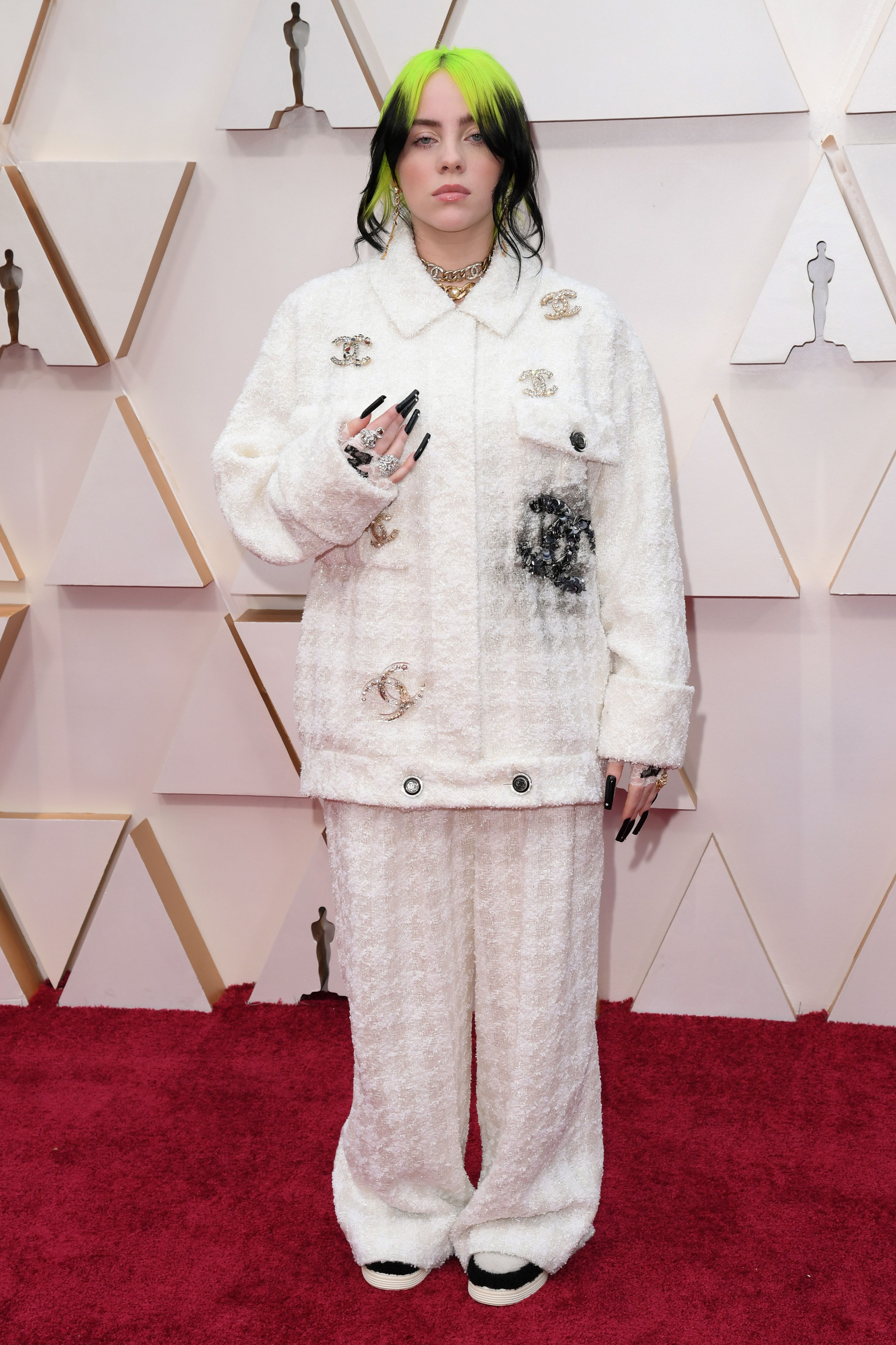 Billie Eilish 2020 Oscars Performance: Watch Her Sing 'Yesterday ...