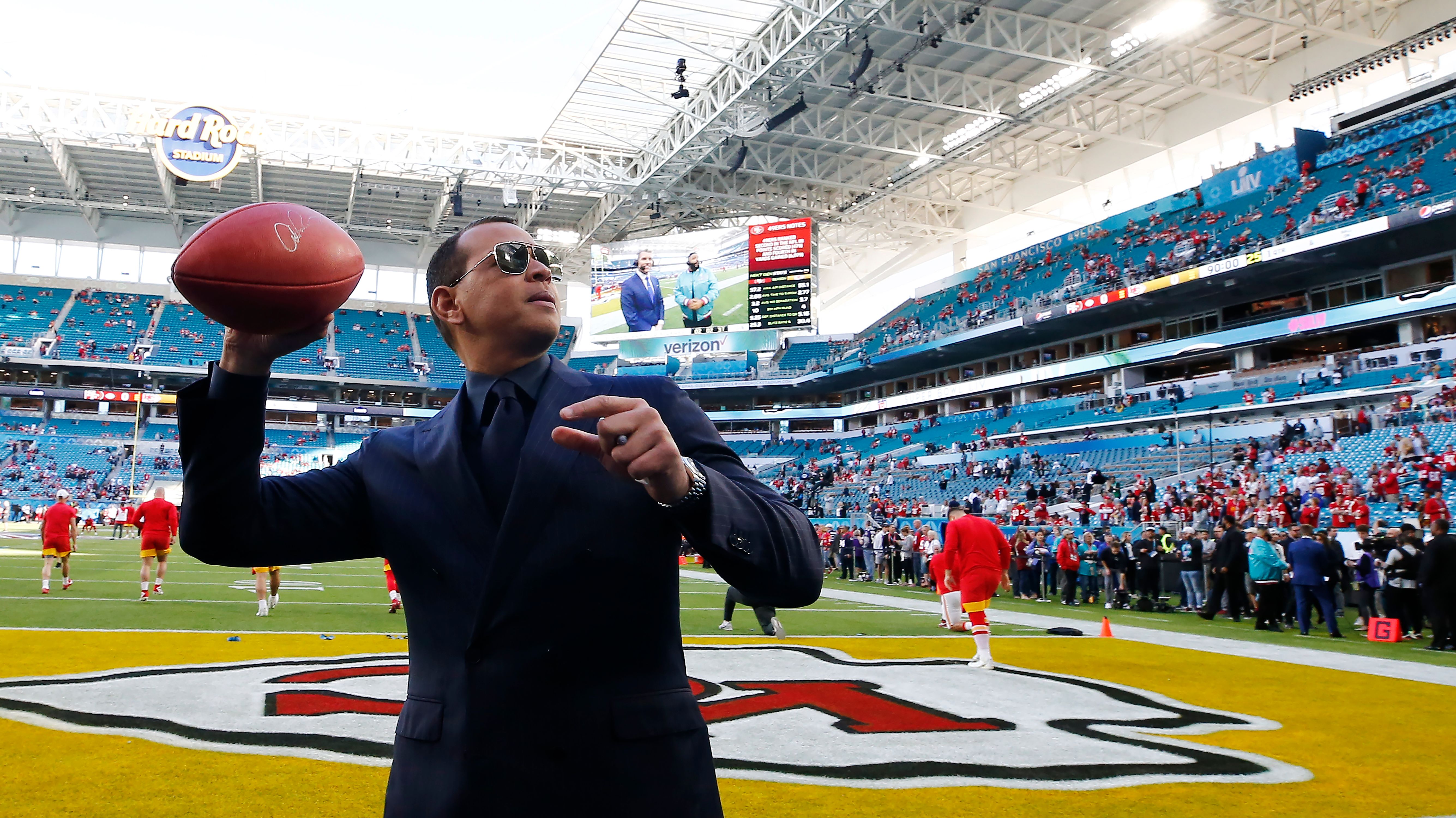 Celebs, sports legends take in Super Bowl LIV in Miami