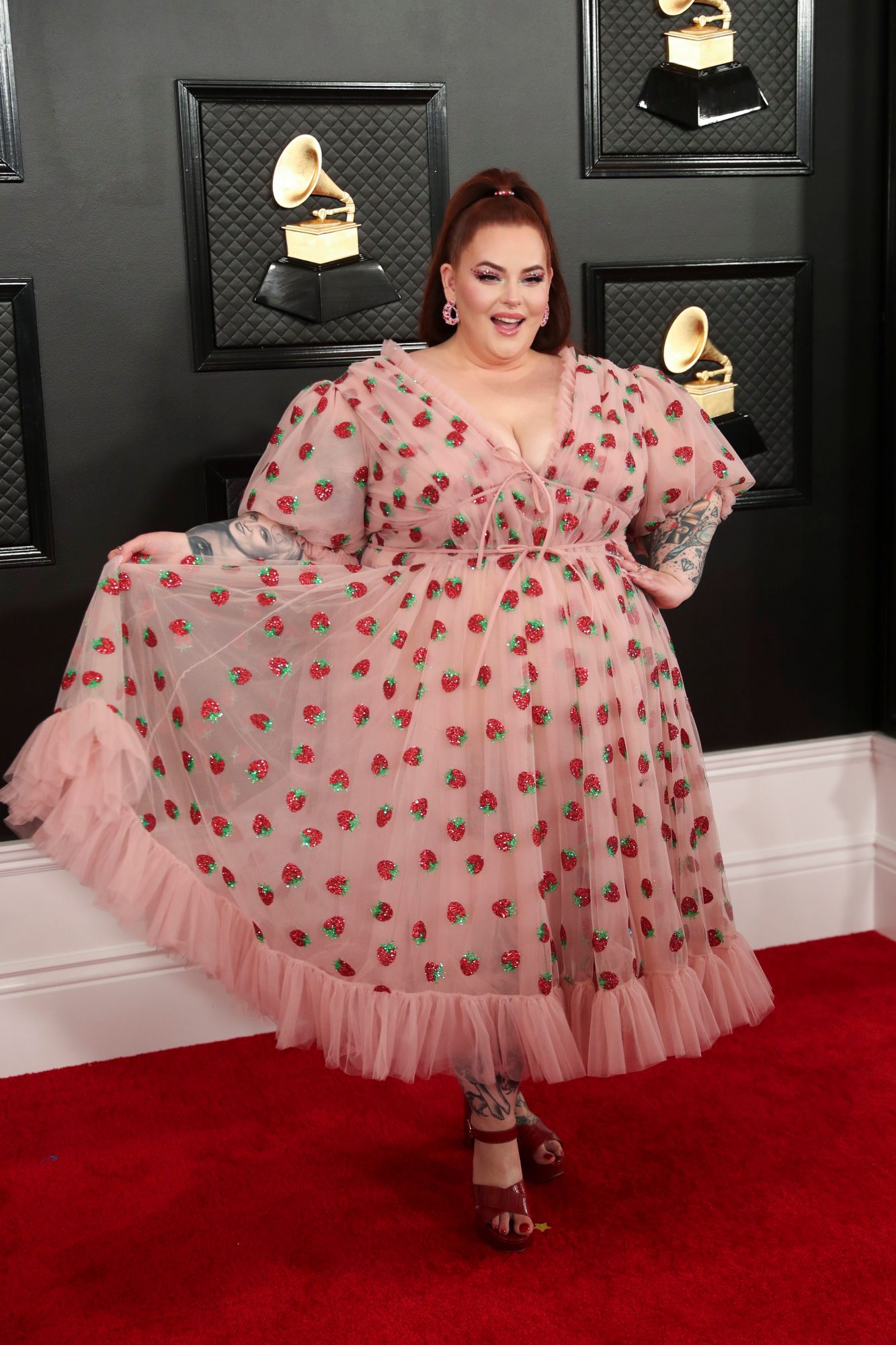 Tess Holliday Talks Self-Love and 'Get Body Posi' Campaign With