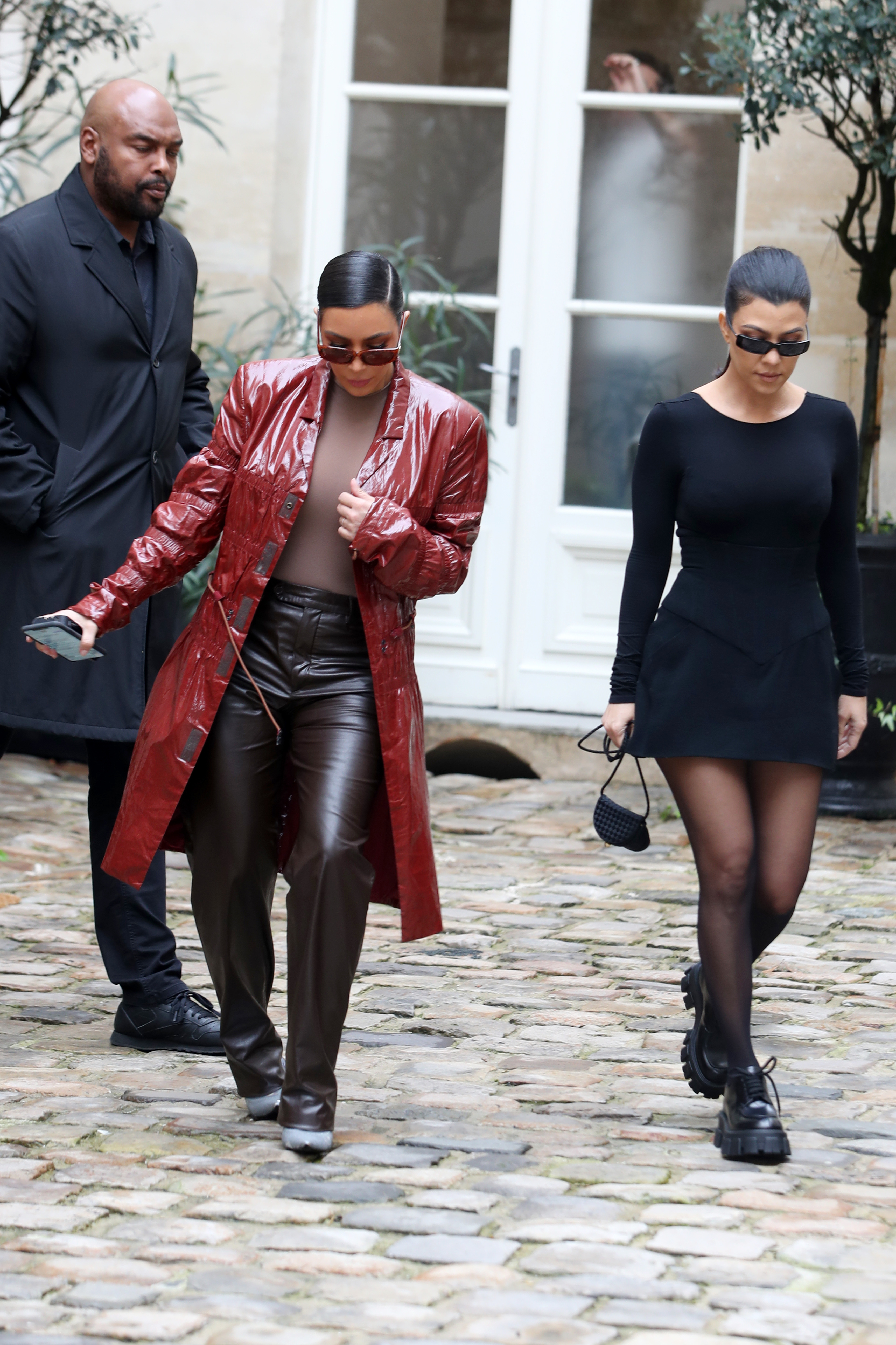 Kim Kardashian's Glammed-Up Workout Wear! Star Goes Braless in
