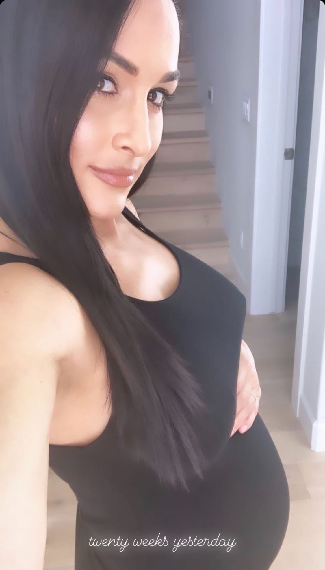 Nikki Bella Goes Makeup-Free & Shows Baby Bump On Grocery Run – Hollywood  Life