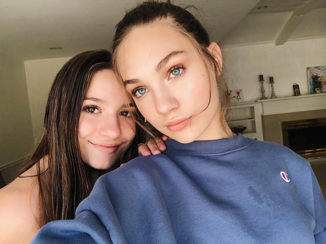 Maddie Ziegler And Sister Mackenzie S Cutest Sibling Photos