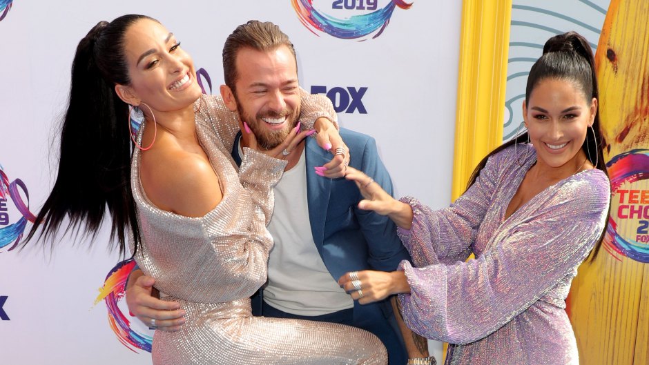 940px x 529px - Total Bellas' Cast Net Worth: Brie, Nikki, Artem, Bryan and More!