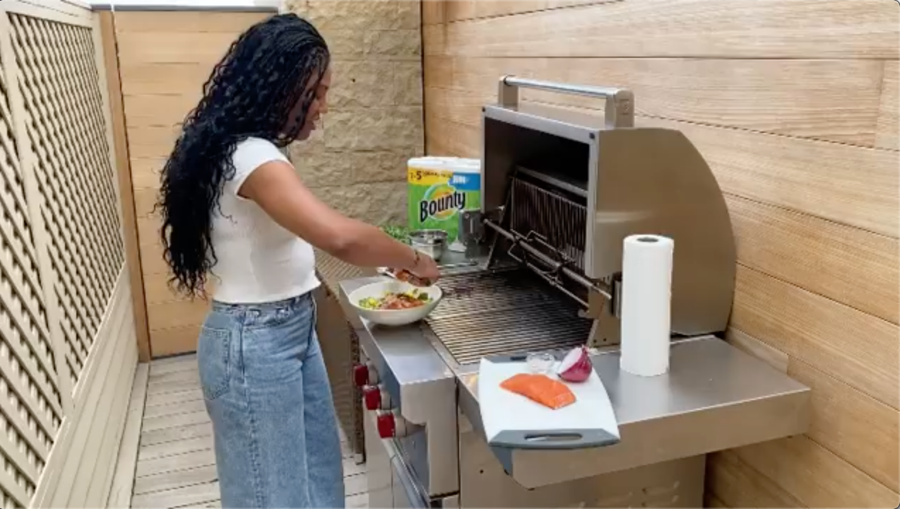 Stephen and Ayesha Curry Home Tour Grill
