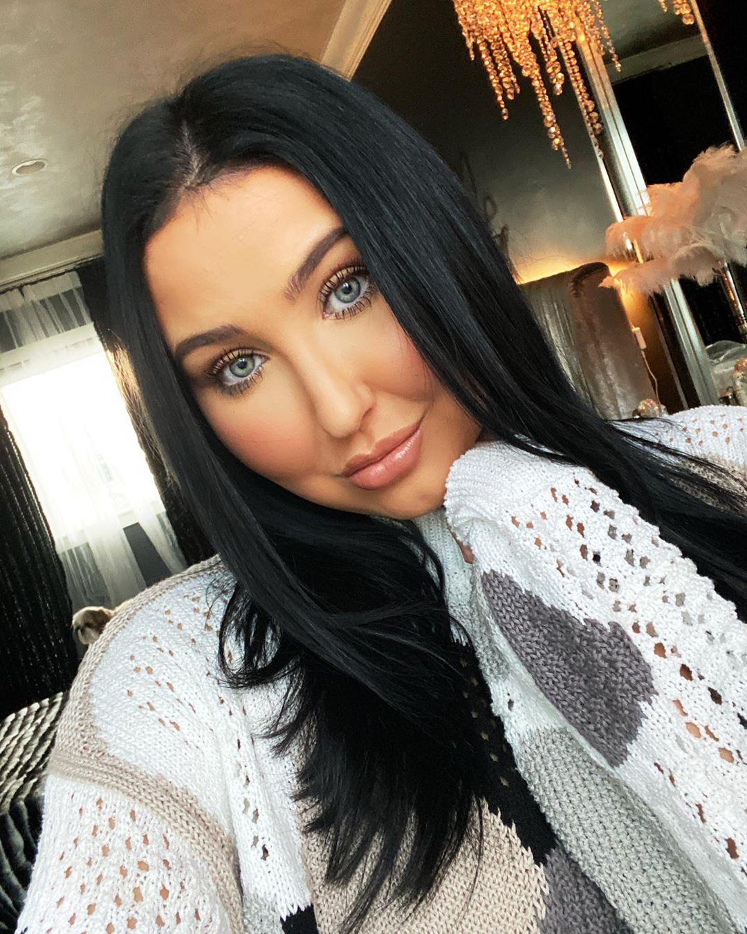 Jaclyn Hill Net Worth How the Beauty YouTuber Makes Millions