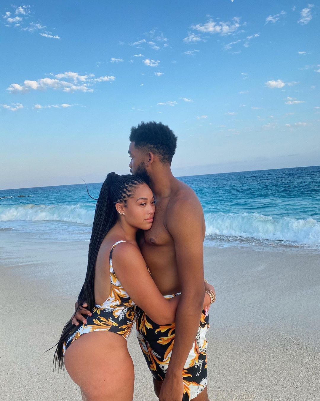 Jordyn Woods Kisses BF Karl-Anthony Towns In Sweet New Photos – Hollywood  Life