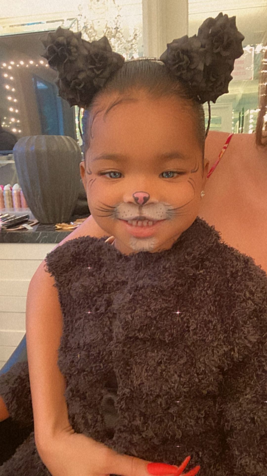 True Thompson, Stormi Webster: Kardashian Halloween Costumes