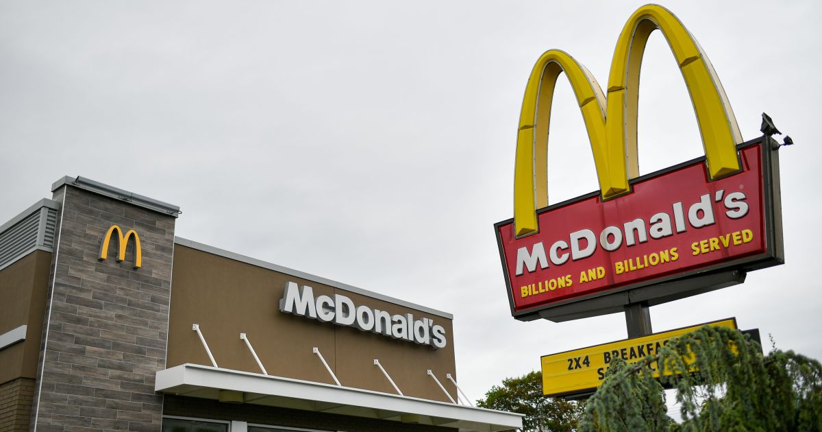 Fast Food Restaurants Open on Thanksgiving McDonald's, Burger King