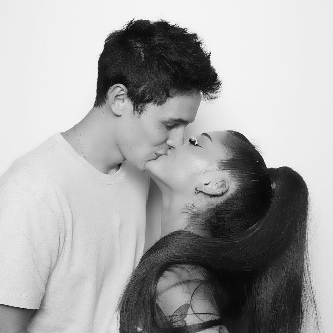 1080px x 1080px - Ariana Grande, Husband Dalton Gomez Cutest Photos: Rare Pics