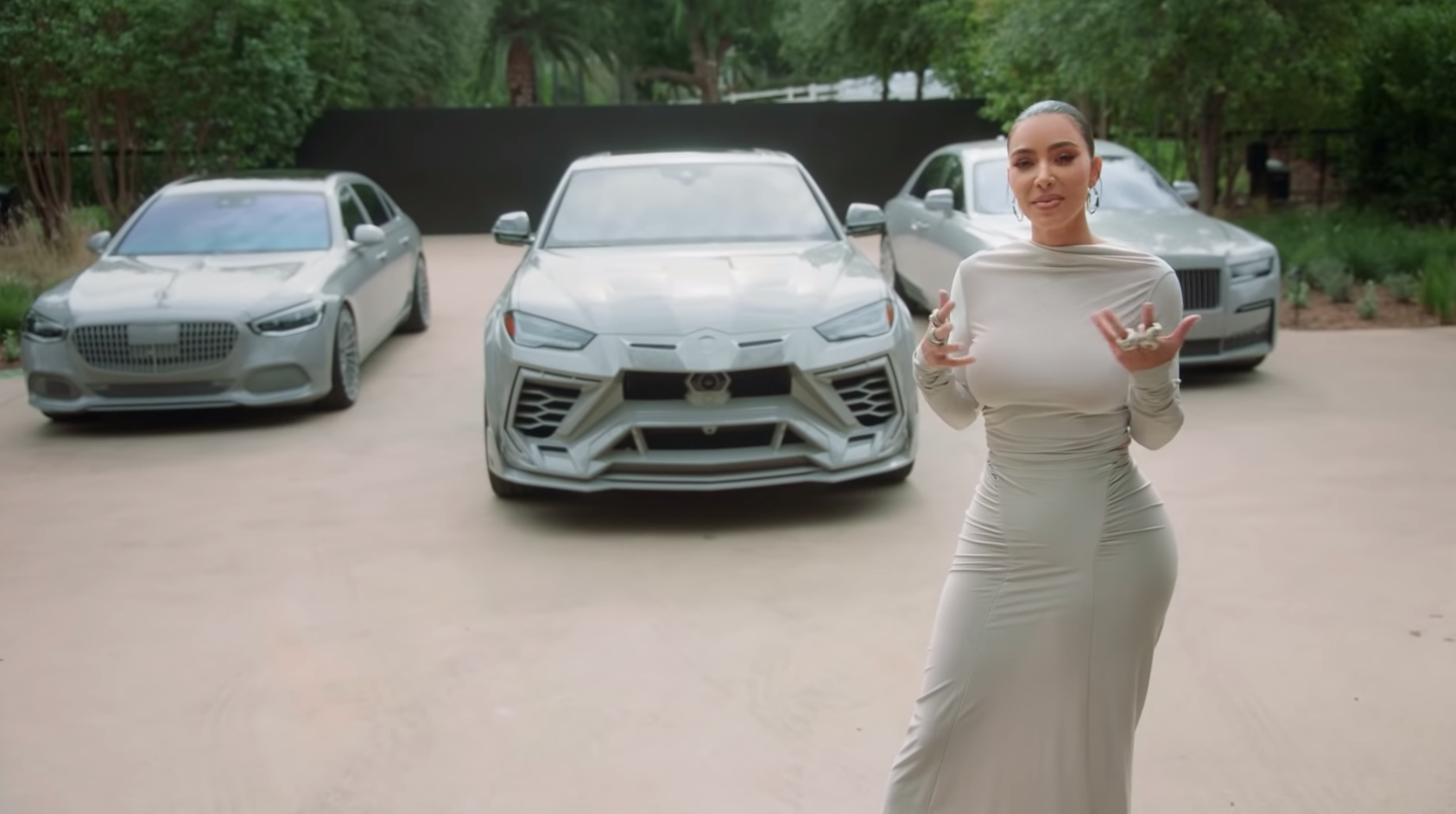 1199px x 670px - Kim Kardashian's Car Collection: Her Rolls Royce, Maybach, Lamborghini