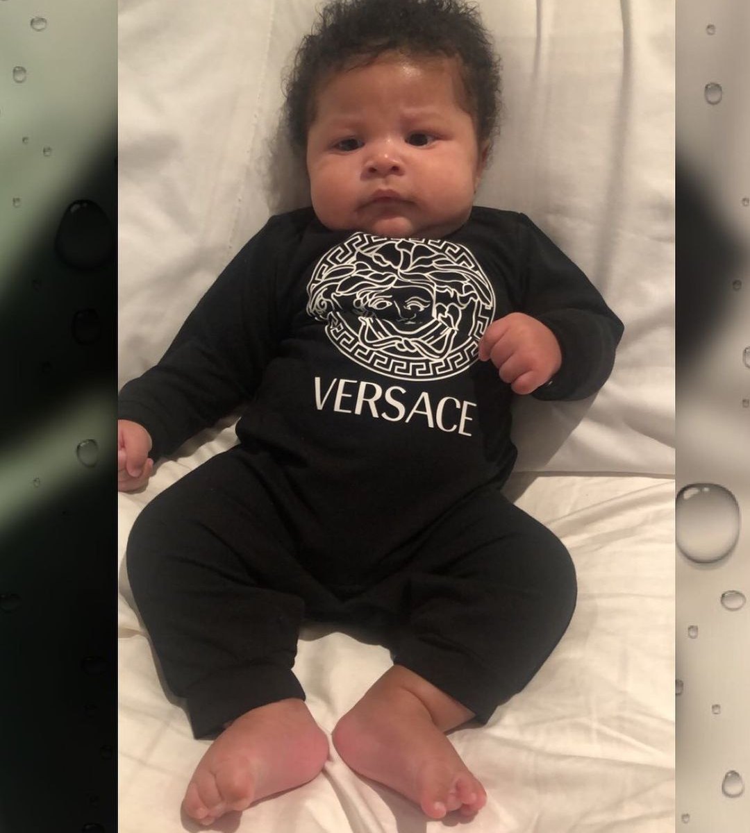 Nicki Minaj's Baby Gifts: Gets Burberry Clothes For Infant