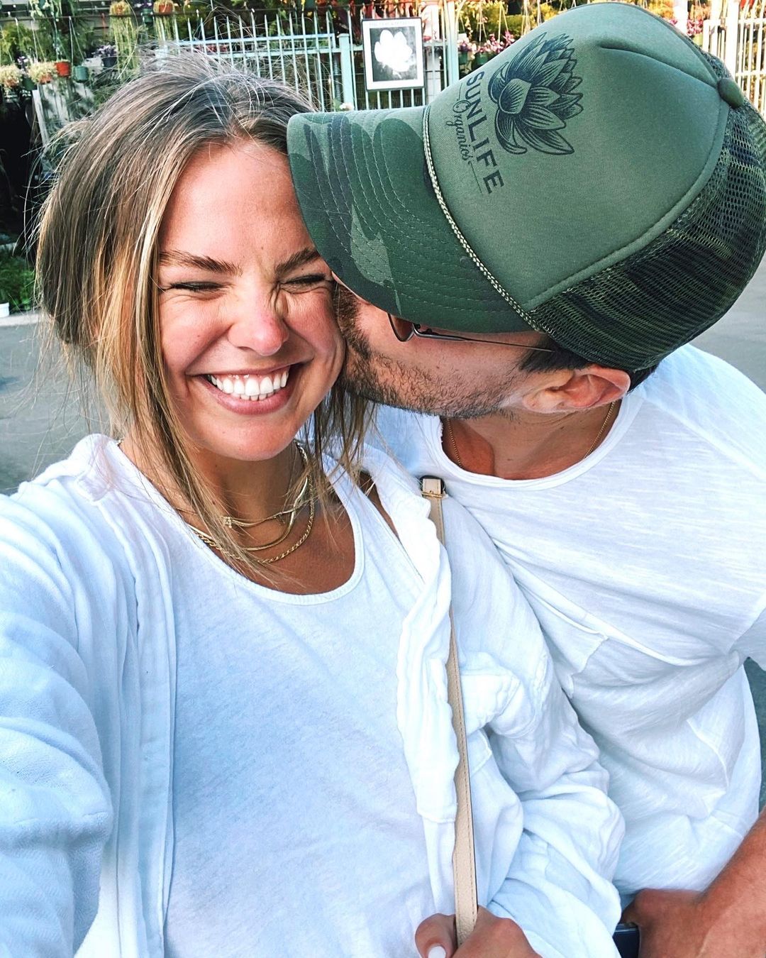 The Bachelorette’s Hannah Brown Engaged To Adam Woolard Life And Style