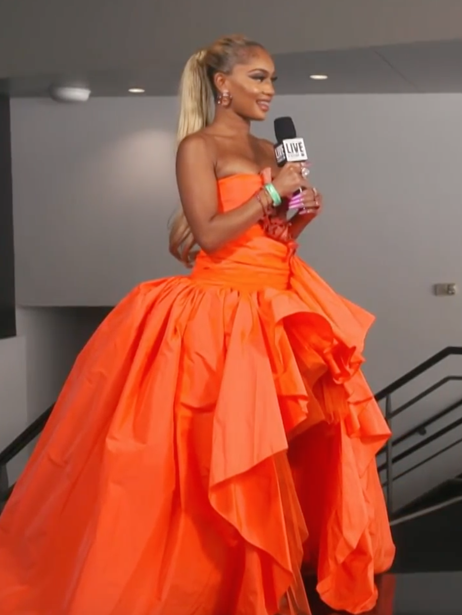 21 Billboard Music Awards Red Carpet Photos Doja Cat More