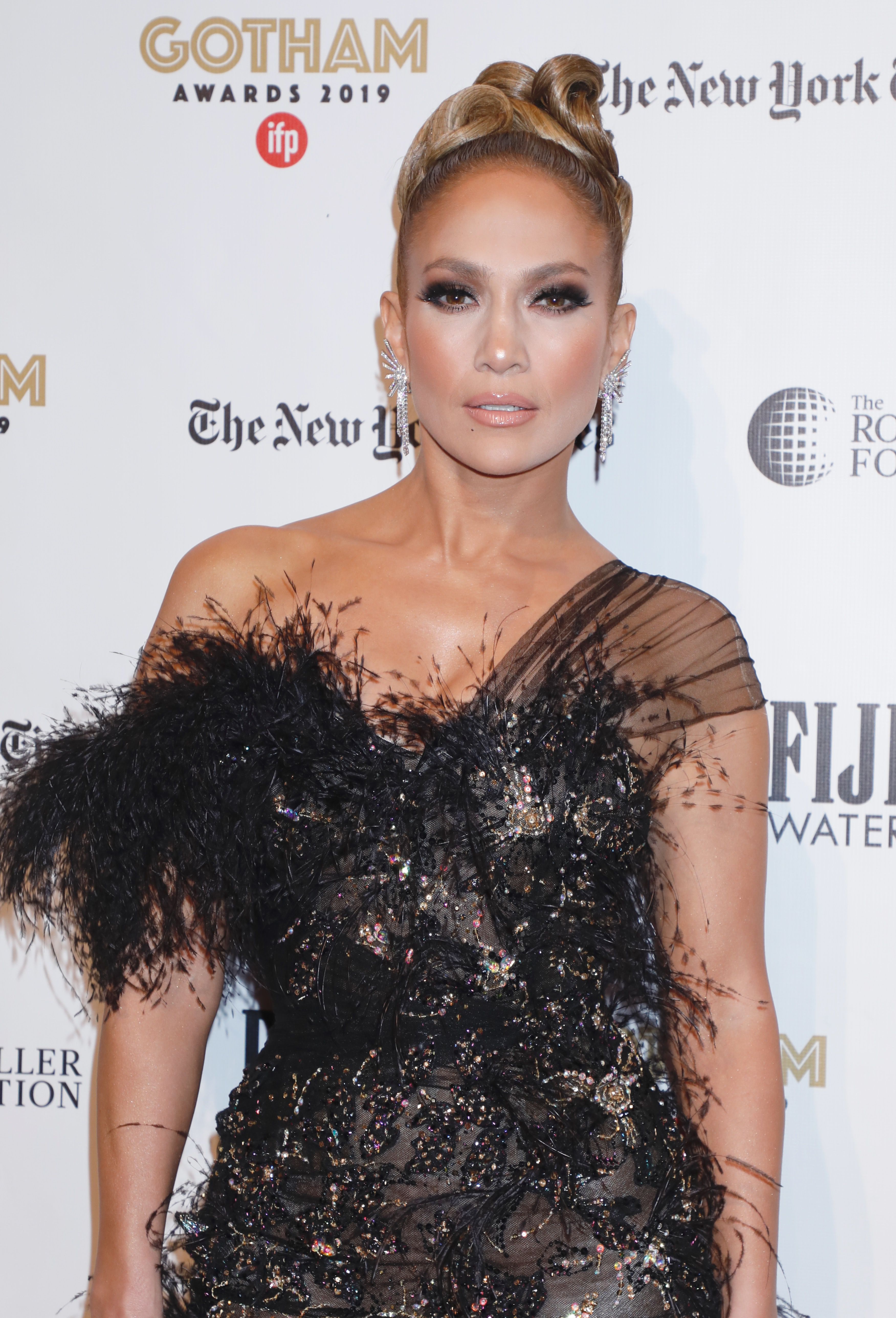 Did Jennifer Lopez Have Plastic Surgery? Photos Young and Now 2
