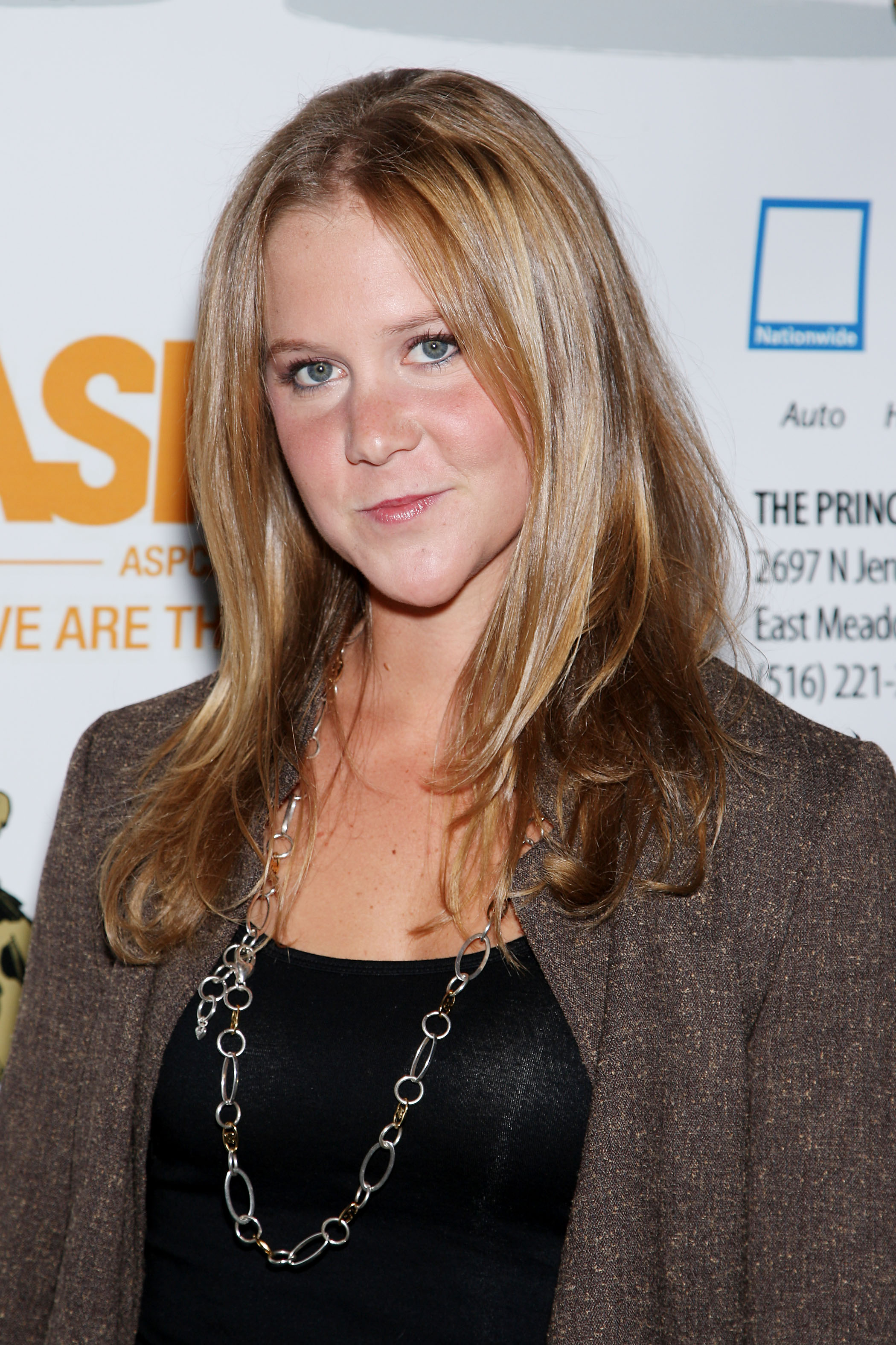 1200px x 1800px - Did Amy Schumer Get Plastic Surgery? Transformation Photos