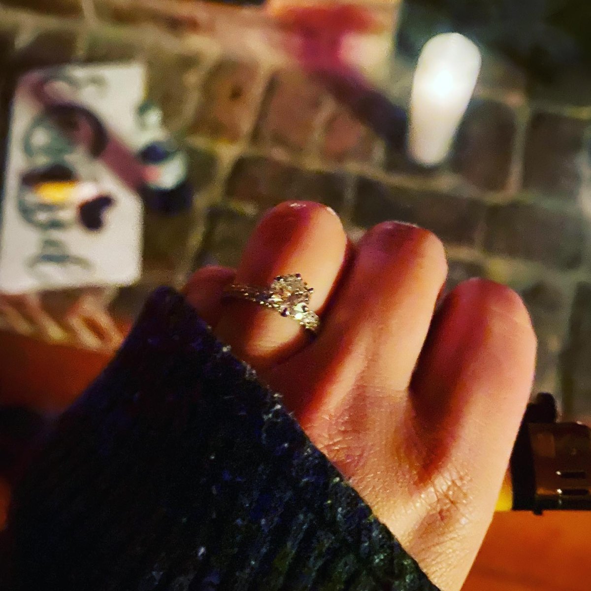 Dazzling Diamond! Kate Upton Reveals Her Enormous Engagement Ring