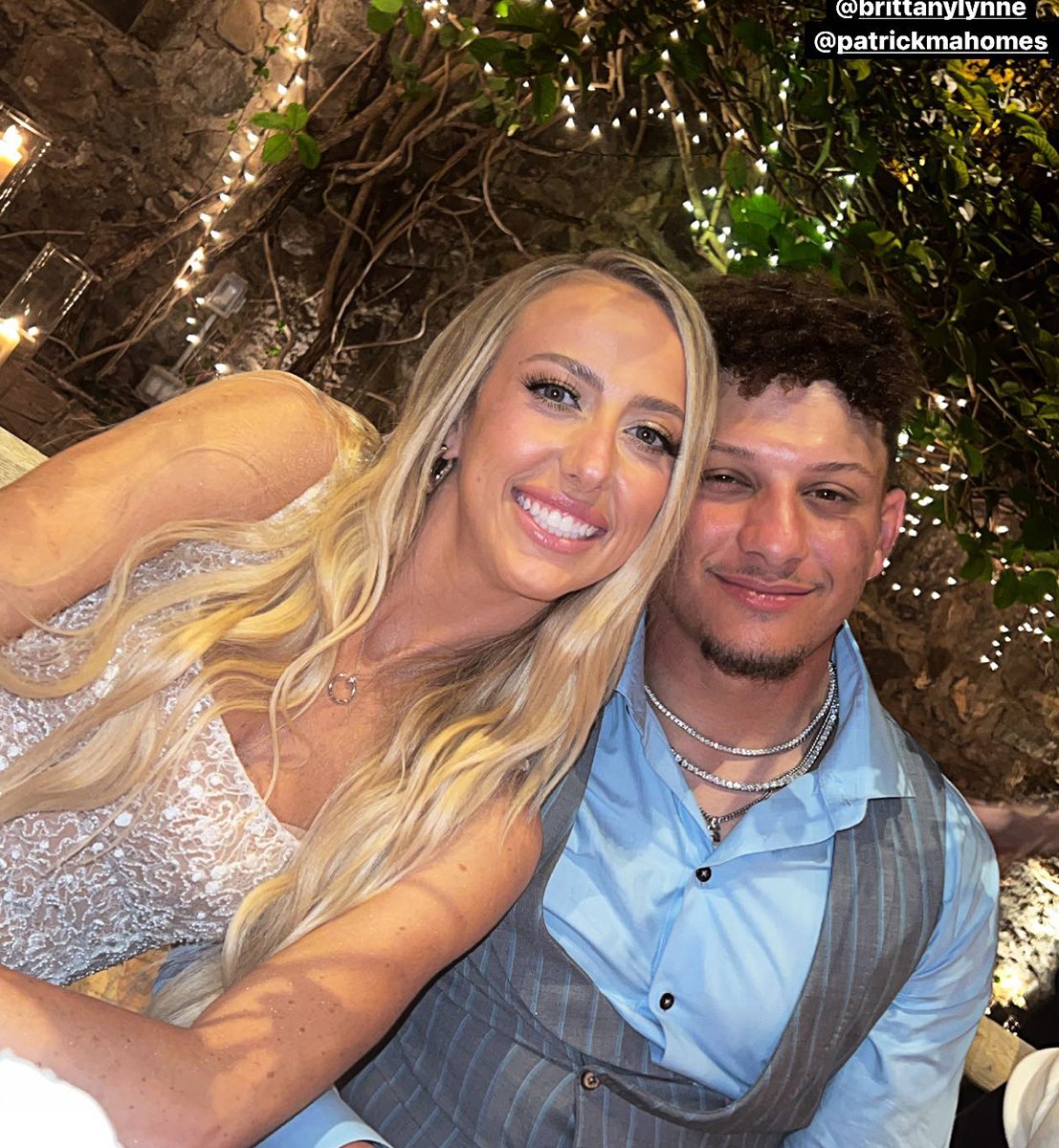 Patrick Mahomes and Brittany Matthews enjoy their first Easter