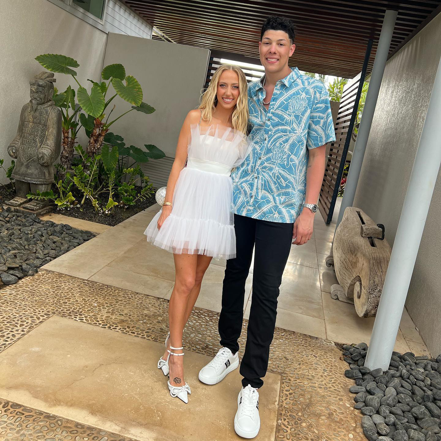 Patrick Mahomes & Brittany Matthews Married: Wedding Details – Hollywood  Life