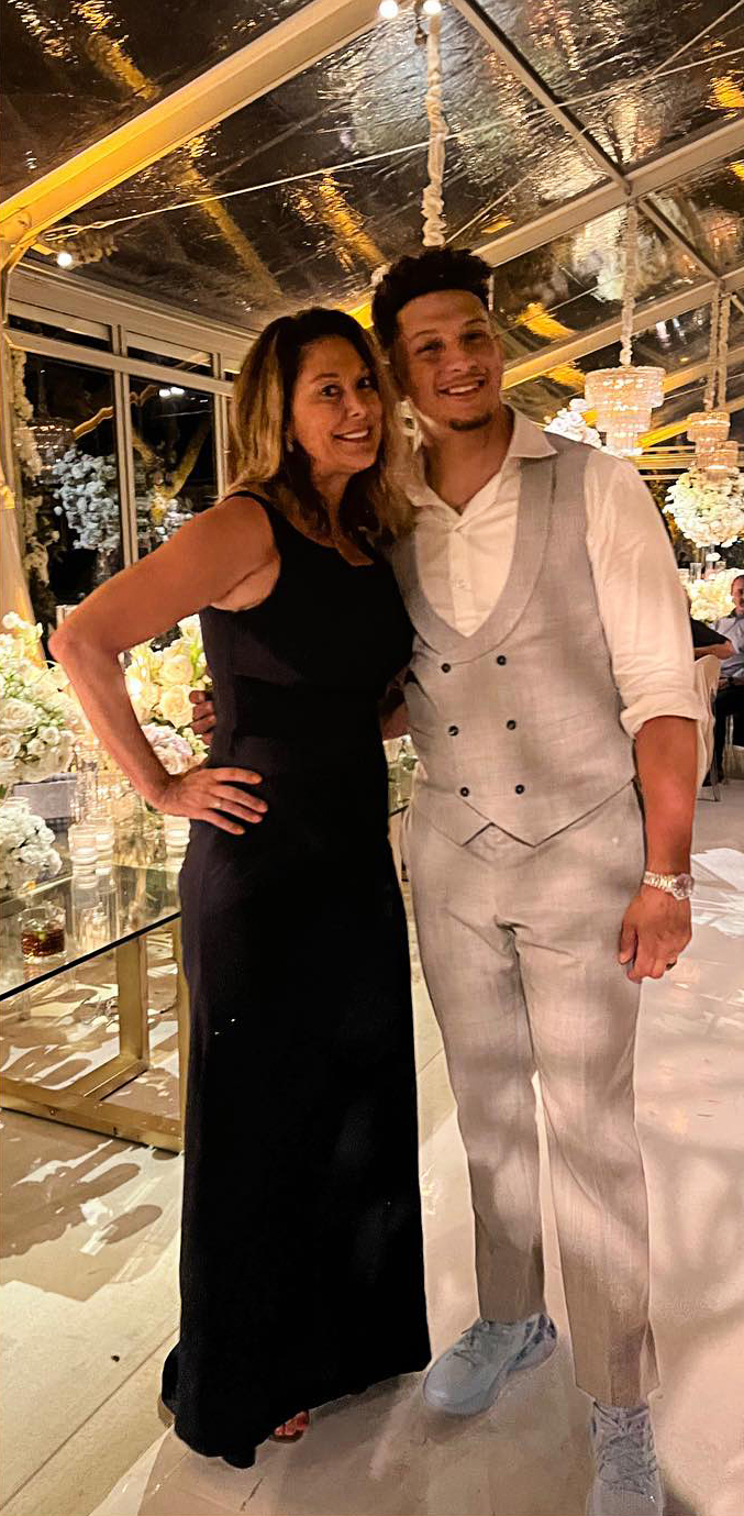 Patrick & Brittany Mahomes' Wedding Date Night: Photos – Hollywood Life