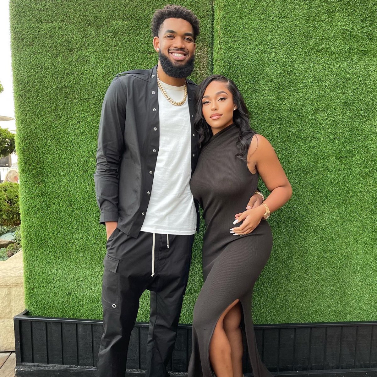 Jordyn Woods and her beau Karl-Anthony Towns  Nba wife aesthetic,  Basketball wife aesthetic, Black love couples