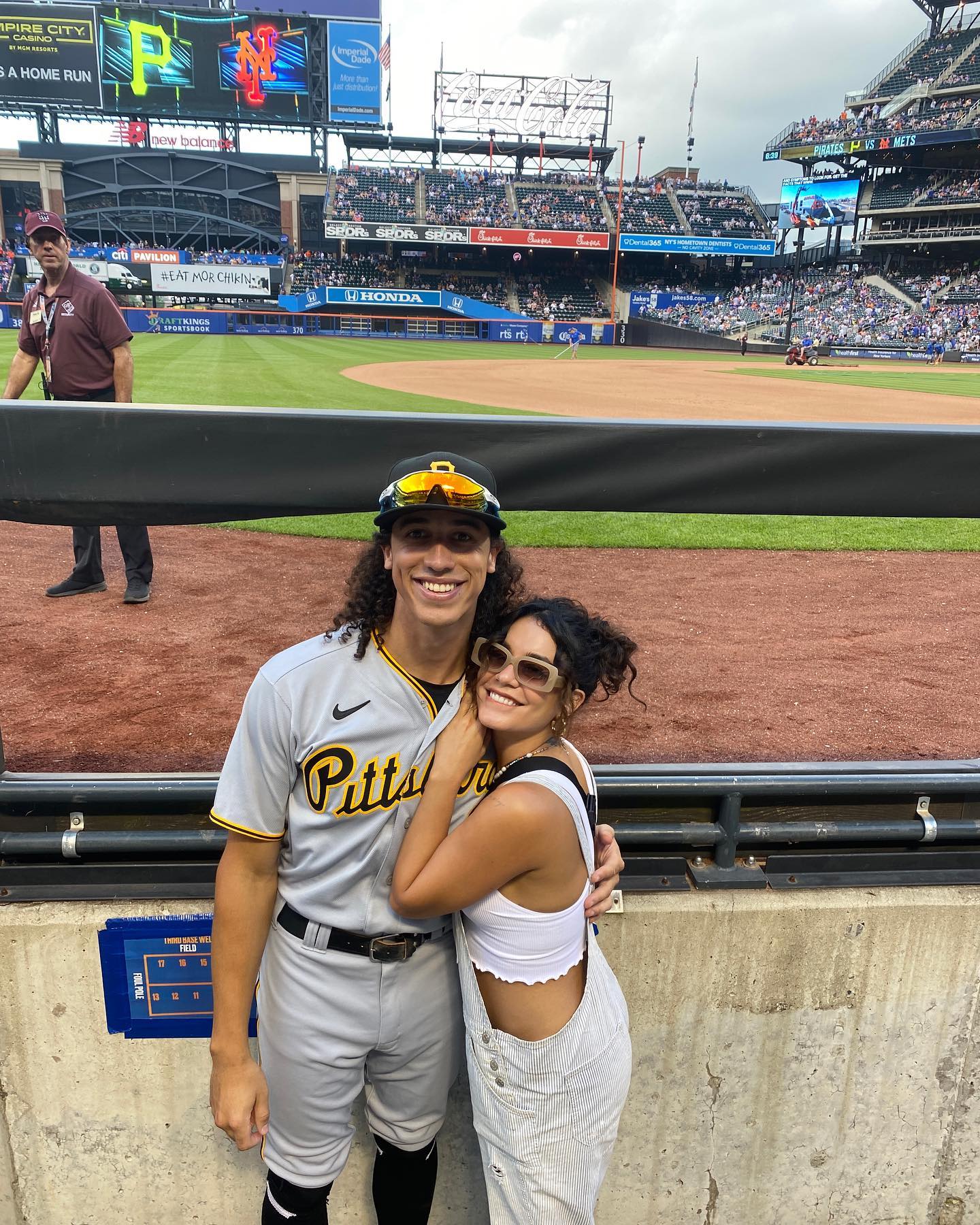 Vanessa Hudgens packs on PDA with Pittsburgh Pirates boyfriend