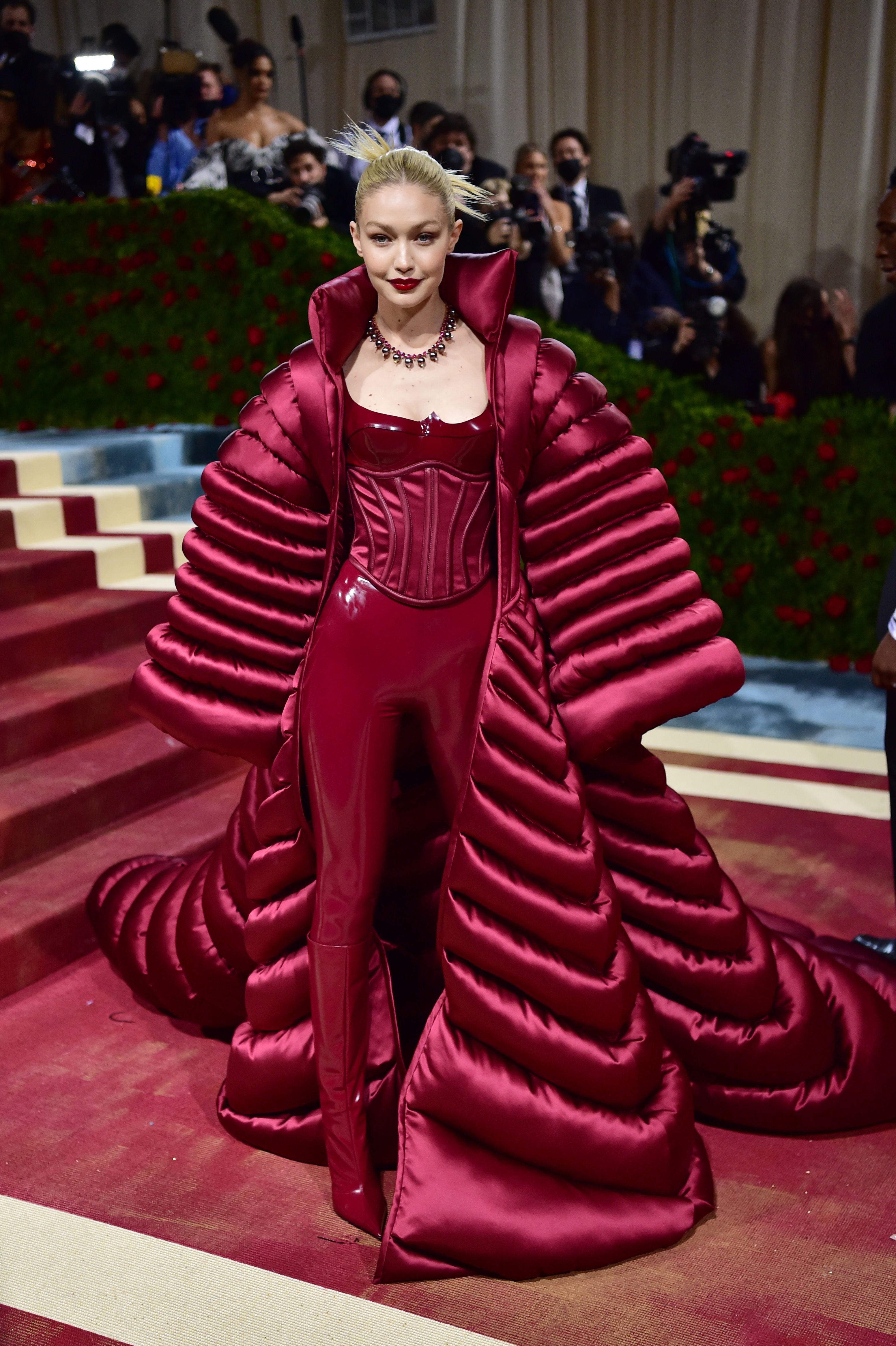 The Best and Worst Dressed Celebs at the Met Gala 2022: Fashion Risks ...