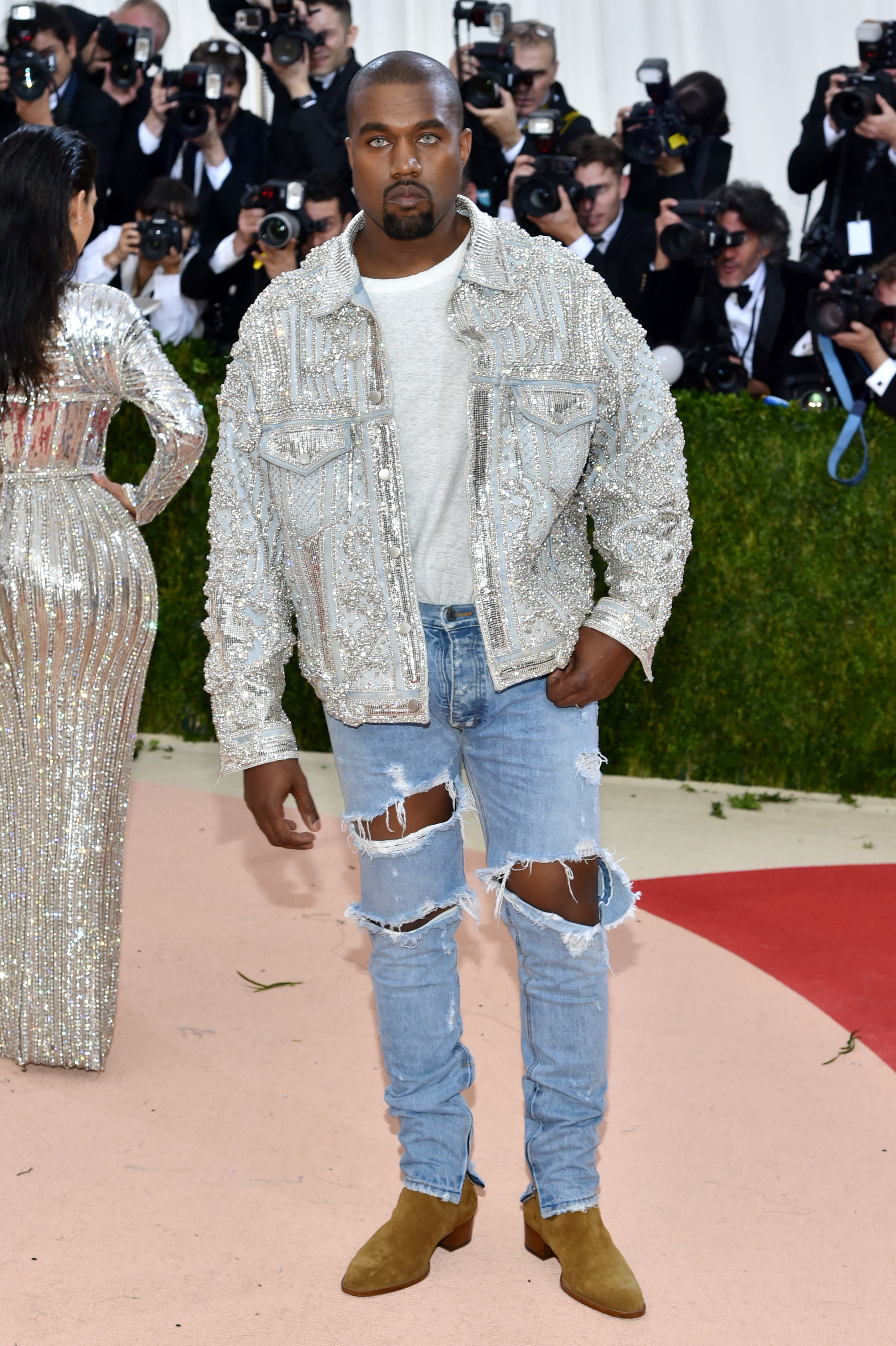 Worst Met Gala Outfits of All Time See Red Carpet Photos