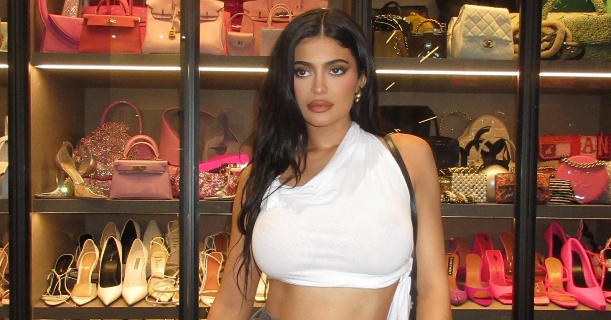 Kylie Jenner takes fans on a tour of her incredible accessories closet