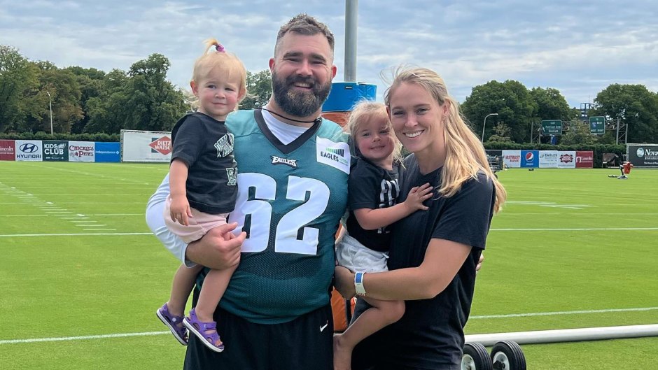 This Couple Wore Just Married Eagles Jerseys at Their Wedding
