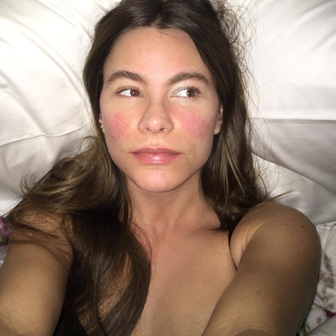 Sofía Vergara Strips Down for Makeup-Free, Clothing-Free Selfie