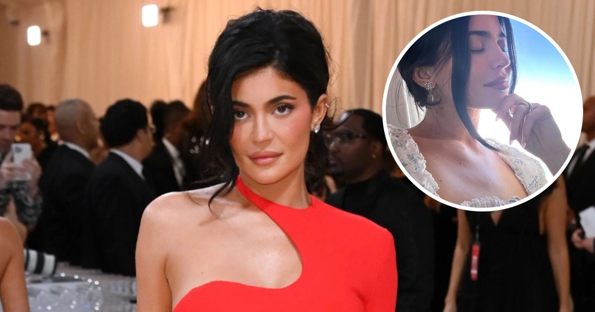 Kylie Jenner Pairs Her Sheer Dress With A Naked Shoe At Couture
