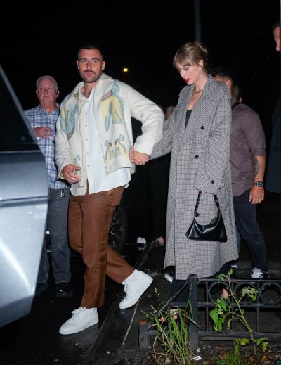 Taylor Swift sparks PDA with rumored boyfriend Travis Kelce as