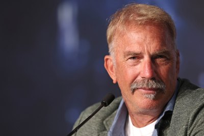Kevin Costner Was Gambling ‘All His Cash’ During Marriage