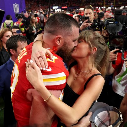 Fans Celebrate Taylor Swift, Travis Kelce's 1st Anniversary